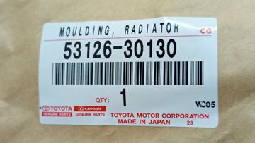 МОЛДИНГ РЕШЕТКИ РАДИАТОРА НА TOYOTA CROWN AWS210