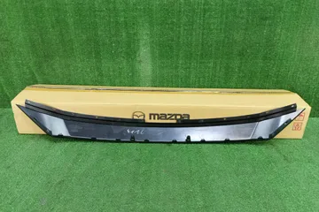 МОЛДИНГ НА БАМПЕР НА MAZDA CX-8 KG2P