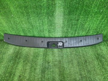 НАКЛАДКА ЗАМКА БАГАЖНИКА НА TOYOTA PROBOX NHP160V