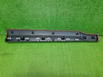 НАКЛАДКА НА ДВЕРЬ НА SUBARU FORESTER SKE