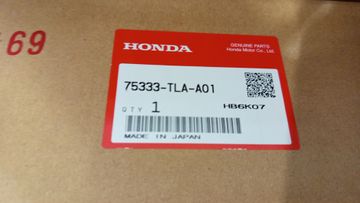 НАКЛАДКА НА ДВЕРЬ НА HONDA CR-V RW2
