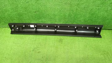 НАКЛАДКА НА ДВЕРЬ НА MAZDA CX-8 KG2P