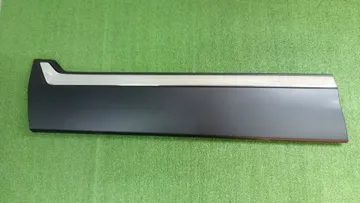 НАКЛАДКА НА ДВЕРЬ НА HONDA CR-V RT5