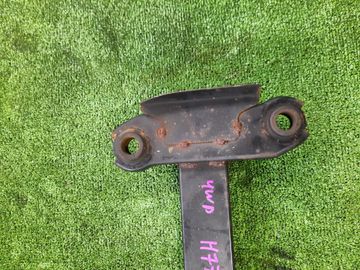 БАЛКА ПОД КПП НА MITSUBISHI PAJERO IO H77W 4G94