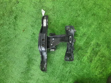 БАЛКА ПОД КПП НА SUBARU IMPREZA GP3 FB16