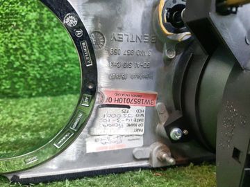 КОНСОЛЬ СПИДОМЕТРА НА BENTLEY FLYING SPUR 3W2