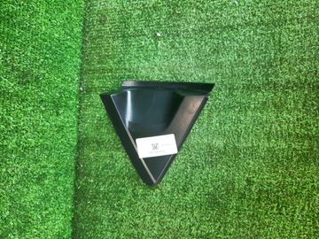 НАКЛАДКА ДЕКОРАТИВНАЯ НА HONDA VEZEL RV5