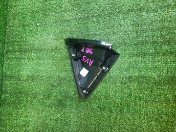 НАКЛАДКА ДЕКОРАТИВНАЯ НА HONDA VEZEL RV5