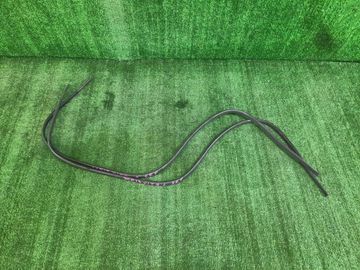 МОЛДИНГ НА КРЫШУ НА TOYOTA VITZ SCP13