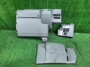 КОНСОЛЬ КПП НА MITSUBISHI FUSO CANTER FBA00