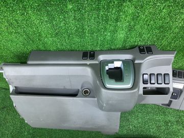 КОНСОЛЬ КПП НА MITSUBISHI FUSO CANTER FBA00