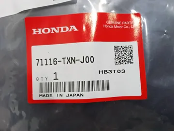 ДЕФЛЕКТОР РАМКИ РАДИАТОРОВ НА HONDA INSIGHT ZE4