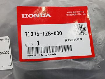 ДЕФЛЕКТОР РАМКИ РАДИАТОРОВ 71375-TZB-000 556Y0000009 НА HONDA FIT GR4