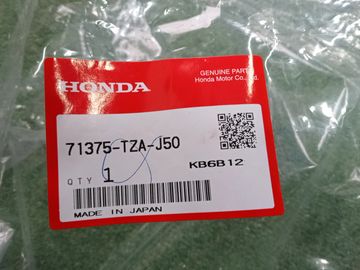 ДЕФЛЕКТОР РАМКИ РАДИАТОРОВ НА HONDA FIT GR7