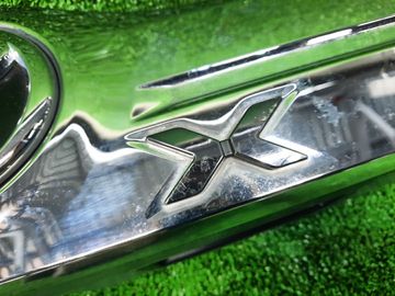 НАКЛАДКА ПЯТОЙ ДВЕРИ НА TOYOTA VOXY ZRR80