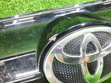 НАКЛАДКА ПЯТОЙ ДВЕРИ НА TOYOTA SIENTA MXPL10G