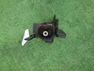 ПОДУШКА КПП НА TOYOTA COROLLA FIELDER NZE141G 1NZ-FE