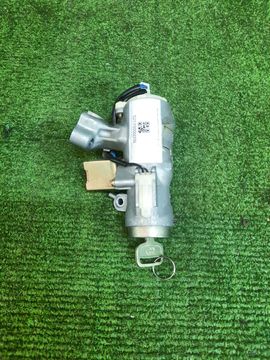 ЗАМОК ЗАЖИГАНИЯ НА TOYOTA SPACIO AE111
