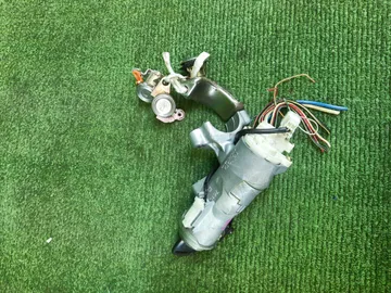 ЗАМОК ЗАЖИГАНИЯ НА TOYOTA CARINA AT212