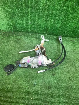 ЗАМОК ЗАЖИГАНИЯ НА TOYOTA GAIA SXM10G