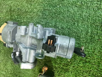 ЗАМОК ЗАЖИГАНИЯ НА MAZDA DEMIO DW3W