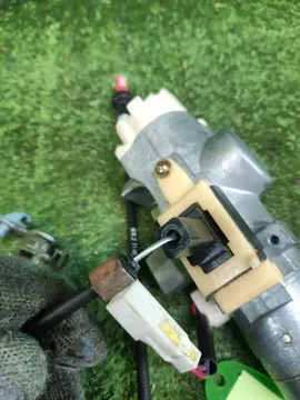 ЗАМОК ЗАЖИГАНИЯ НА NISSAN SERENA TC24