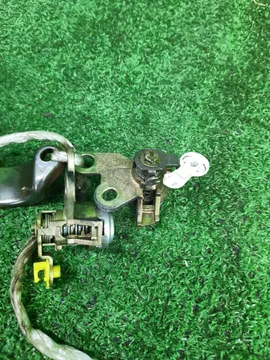 ЗАМОК ЗАЖИГАНИЯ НА TOYOTA VITZ SCP13