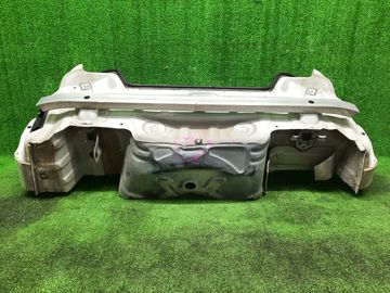 ЗАДНЯЯ ПАНЕЛЬ КУЗОВА НА TOYOTA CHASER GX100