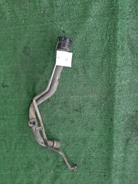 ГОРЛОВИНА ТОПЛИВНОГО БАКА НА TOYOTA COROLLA LEVIN AE111