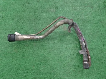 ГОРЛОВИНА ТОПЛИВНОГО БАКА НА TOYOTA CAMRY GRACIA SXV20W