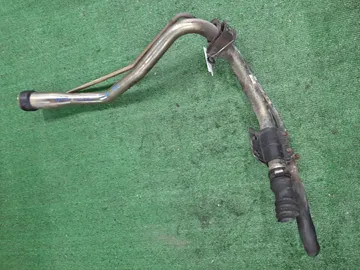 ГОРЛОВИНА ТОПЛИВНОГО БАКА НА TOYOTA HARRIER ACU15W