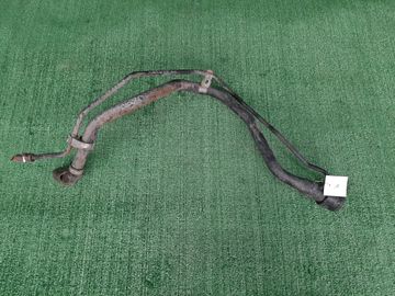 ГОРЛОВИНА ТОПЛИВНОГО БАКА НА TOYOTA WISH ZNE14G