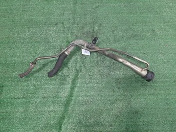 ГОРЛОВИНА ТОПЛИВНОГО БАКА НА TOYOTA COROLLA SPACIO AE111N