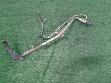 ГОРЛОВИНА ТОПЛИВНОГО БАКА НА TOYOTA COROLLA SPACIO ZZE122N