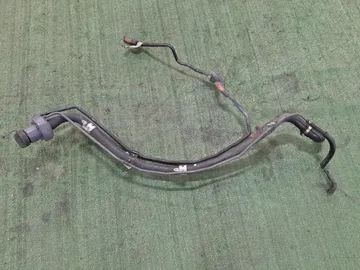 ГОРЛОВИНА ТОПЛИВНОГО БАКА НА TOYOTA RAV4 ACA31W