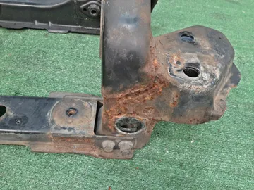 БАЛКА ПОД ДВС НА TOYOTA NOAH SR50G 3S-FE