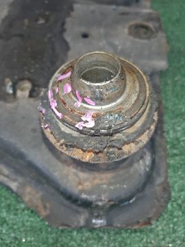БАЛКА ПОД ДВС НА NISSAN DUALIS NJ10 MR20DE