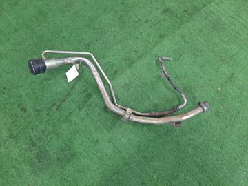 ГОРЛОВИНА ТОПЛИВНОГО БАКА НА TOYOTA NADIA SXN10