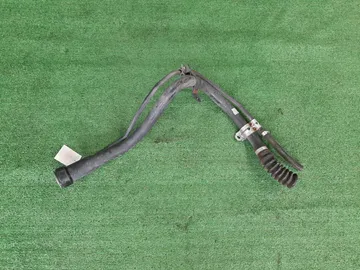 ГОРЛОВИНА ТОПЛИВНОГО БАКА НА TOYOTA CAMRY ACV30