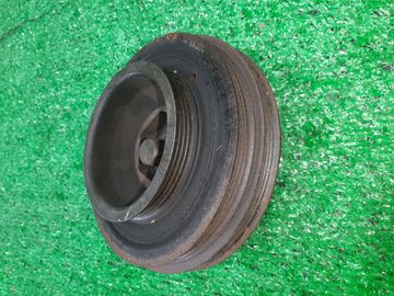 ШКИВ КОЛЕНВАЛА НА HONDA STEPWGN RF1 B20B