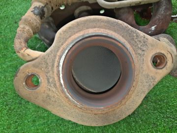 КОЛЛЕКТОР ВЫПУСКНОЙ НА TOYOTA COROLLA  AXIO NZE144 1NZ-FE