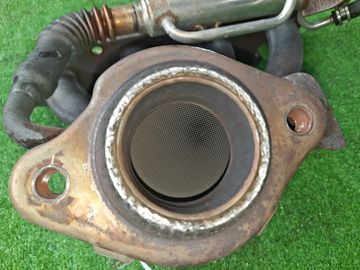 КОЛЛЕКТОР ВЫПУСКНОЙ НА TOYOTA COROLLA  AXIO NZE144 1NZ-FE