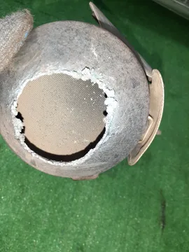 КОЛЛЕКТОР ВЫПУСКНОЙ НА MAZDA AXELA BK5P ZY-VE