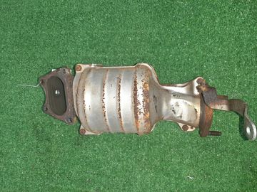 КОЛЛЕКТОР ВЫПУСКНОЙ НА HONDA INSPIRE UC1 J30A