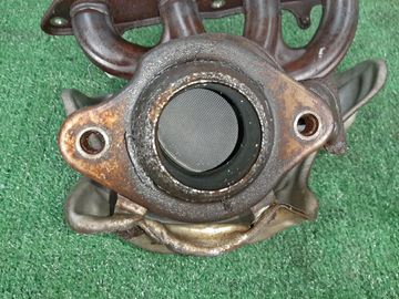 КОЛЛЕКТОР ВЫПУСКНОЙ НА TOYOTA SIENTA NCP85G 1NZ-FE