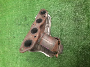 КОЛЛЕКТОР ВЫПУСКНОЙ НА TOYOTA FUNCARGO NCP25 1NZ-FE