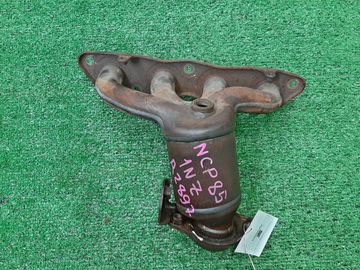 КОЛЛЕКТОР ВЫПУСКНОЙ НА TOYOTA SIENTA NCP85G 1NZ-FE
