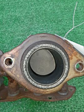 КОЛЛЕКТОР ВЫПУСКНОЙ НА TOYOTA SIENTA NCP85G 1NZ-FE