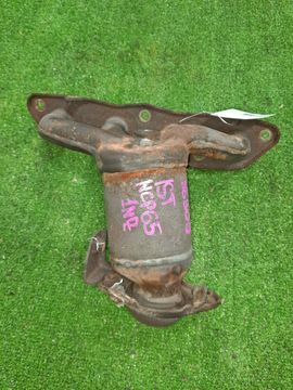 КОЛЛЕКТОР ВЫПУСКНОЙ НА TOYOTA IST NCP65 1NZ-FE