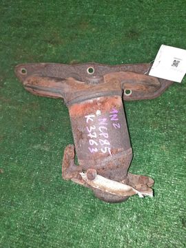 КОЛЛЕКТОР ВЫПУСКНОЙ НА TOYOTA SIENTA NCP85G 1NZ-FE